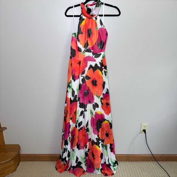 Eliza J Vibrant Floral halter neck pleated maxi dress 6 - Picture 1 of 9